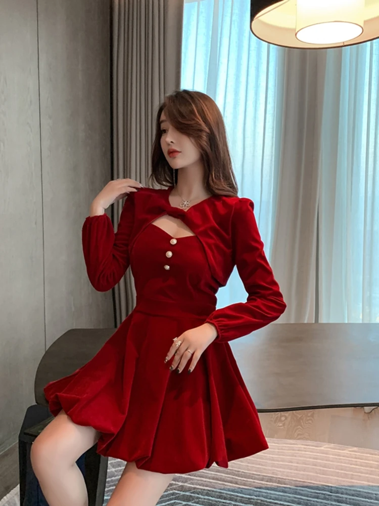 婷婷子【华尔兹】冬季气质复古连衣裙高级感小众设计感收腰