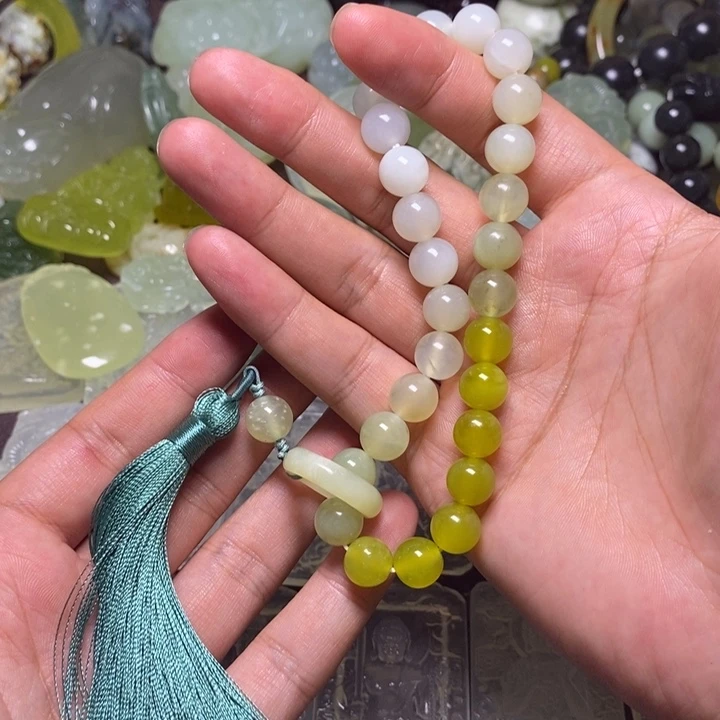岫玉岫玉颈饰未镶嵌