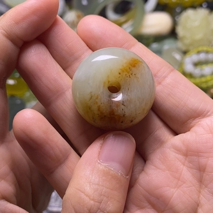 岫玉岫玉颈饰未镶嵌