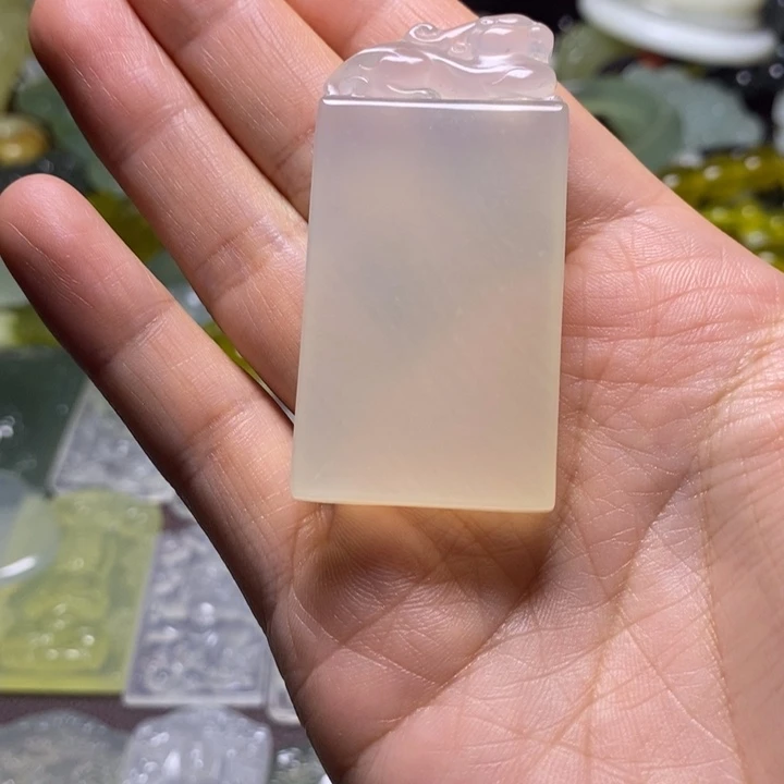 岫玉天然岫玉颈饰未镶嵌请****峰