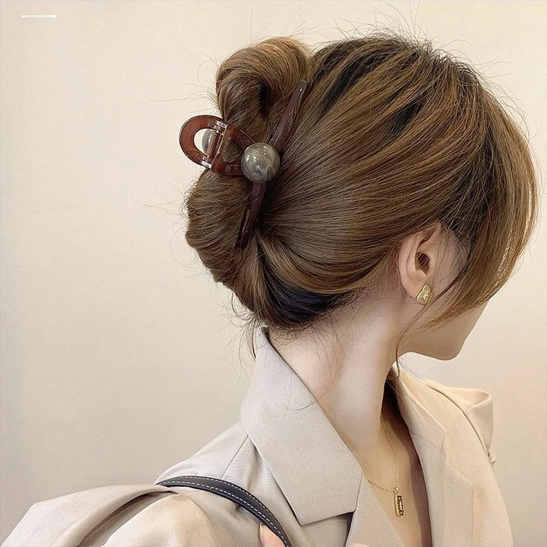 小众果冻子抓夹2025简约百搭甜妹清新设计显白甜美少女韩系时尚