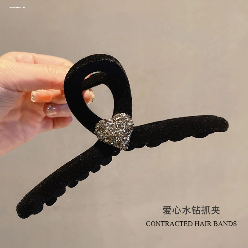 丝绒爱心抓夹百搭后脑勺少女新款ins发饰发量多设计盘发小众质感