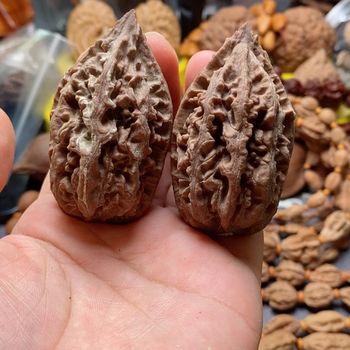 文玩核桃吊坠瑕疵83