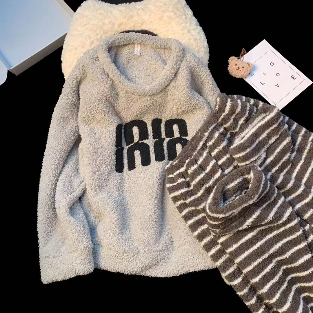 珊瑚绒休闲套头睡衣套装秋冬季新款加绒保暖柔软家居服纯色宽松女