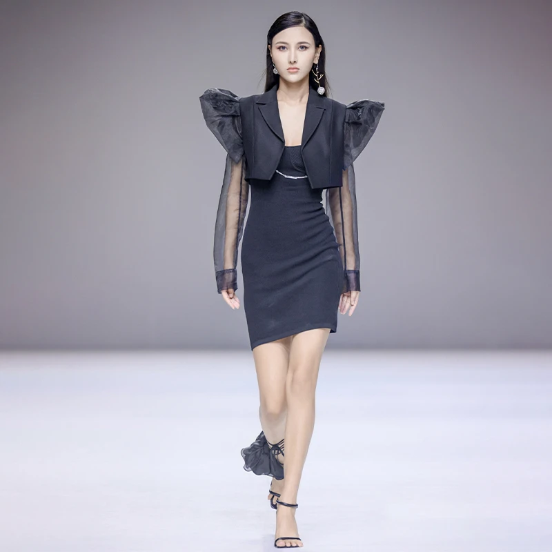 MAGGIE MA马婧设计师外搭短款女拼接网纱袖链条牛角肩小外套617C