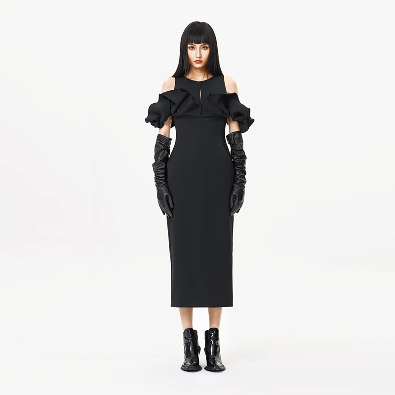 MAGGIE MA马婧设计师款优雅修身收腰领口褶皱镂空黑色长裙386D