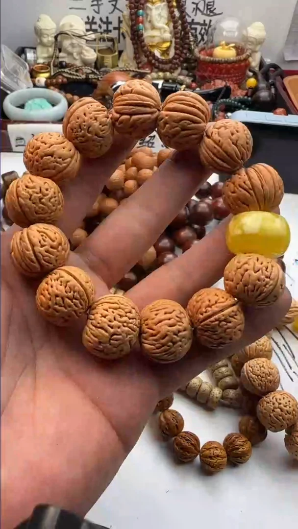 【闪购商品】柏木手串未镶嵌桃核