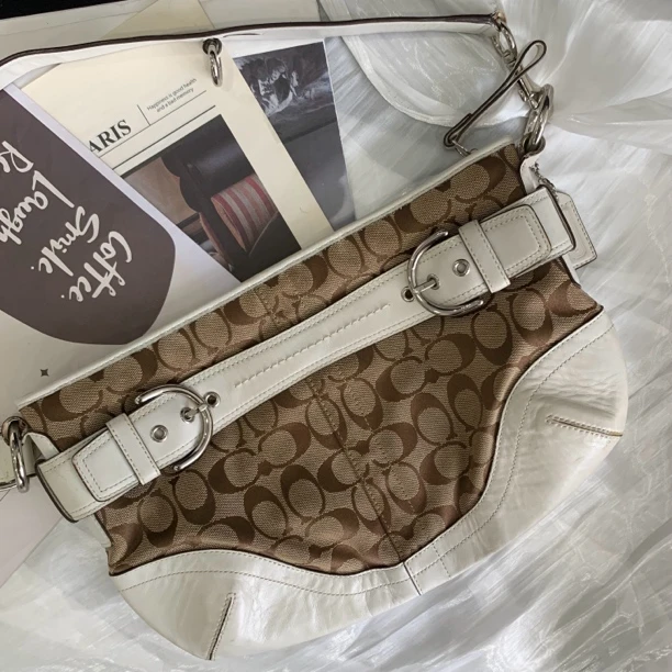 95新 COACH/蔻驰 时尚简约辣妹白色拼老花单肩斜挎机车包