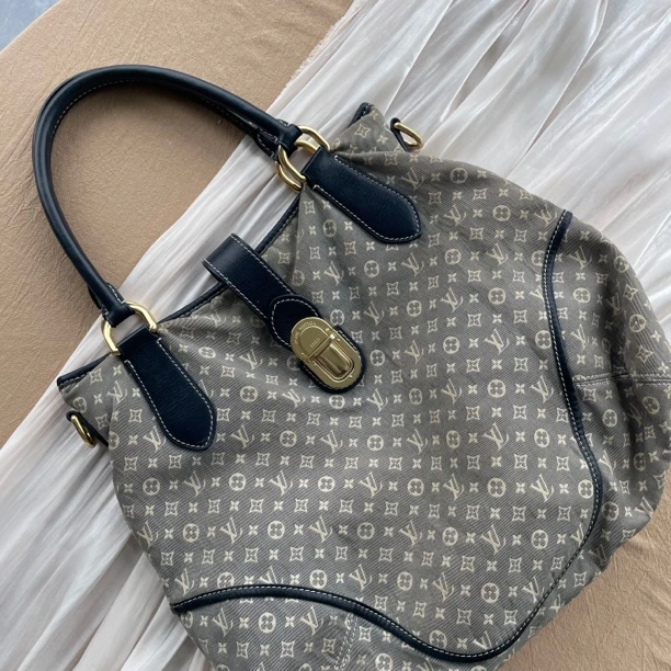 95新 LouisVuitton/路易威登 休闲丹宁牛仔翻盖金扣单肩元宝包
