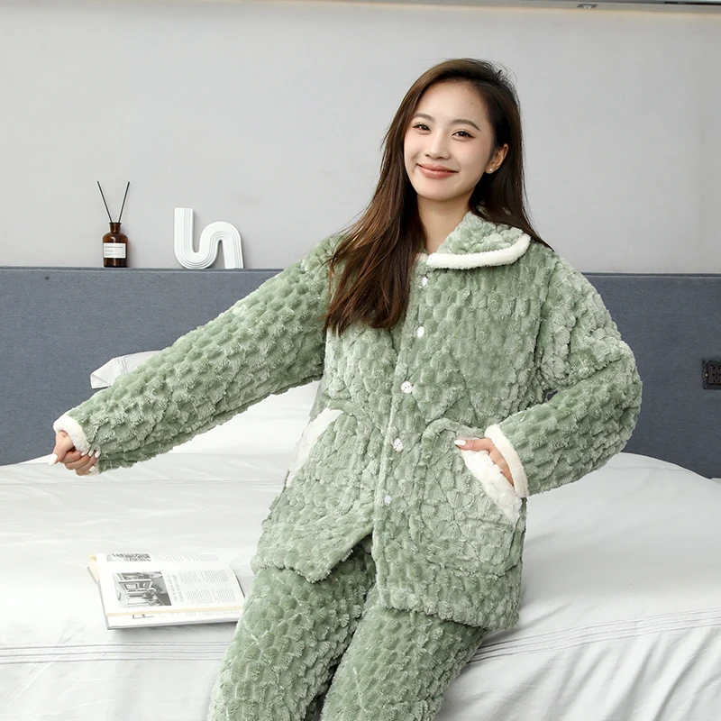 【翻领金龟绒】冬季女士新款三层夹棉加厚家居服套装