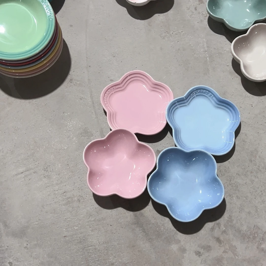 陶瓷 瑕疵 马卡龙粉 天蓝 小梅花碗➕碟