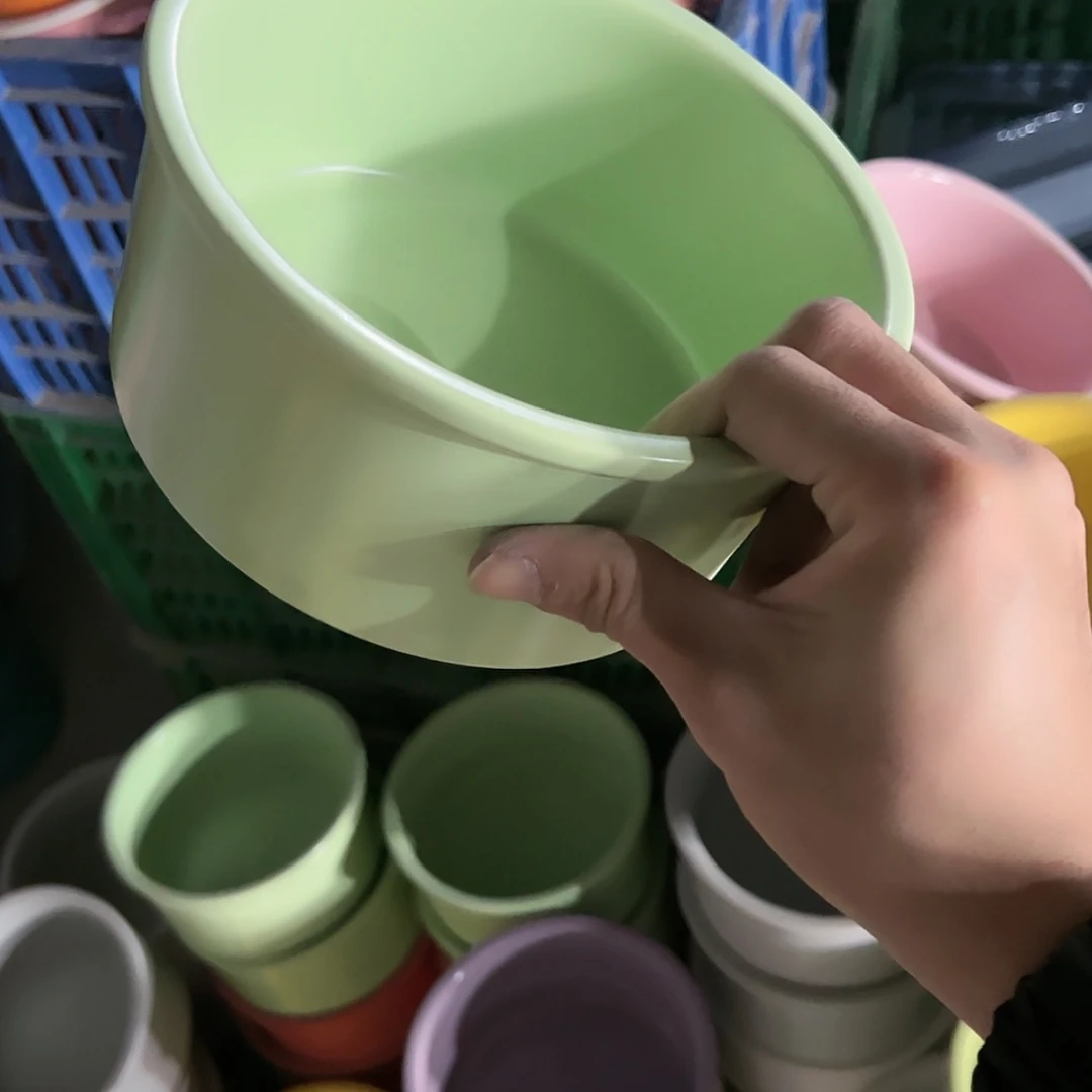 【闪购商品】陶瓷 瑕疵 大水碗 磨砂草绿 无标