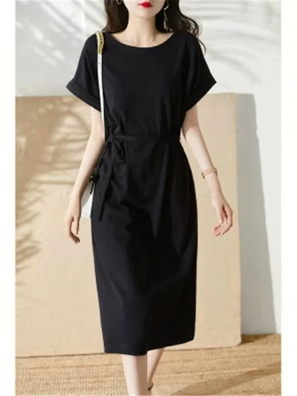 新款收腰气质显瘦小黑裙