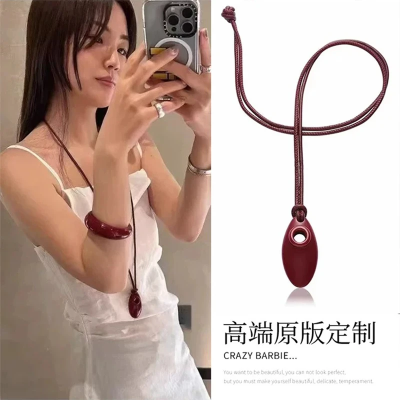 非金属树脂项链 韩国ins博主同款酒红色吊坠项链小众设计高级感女