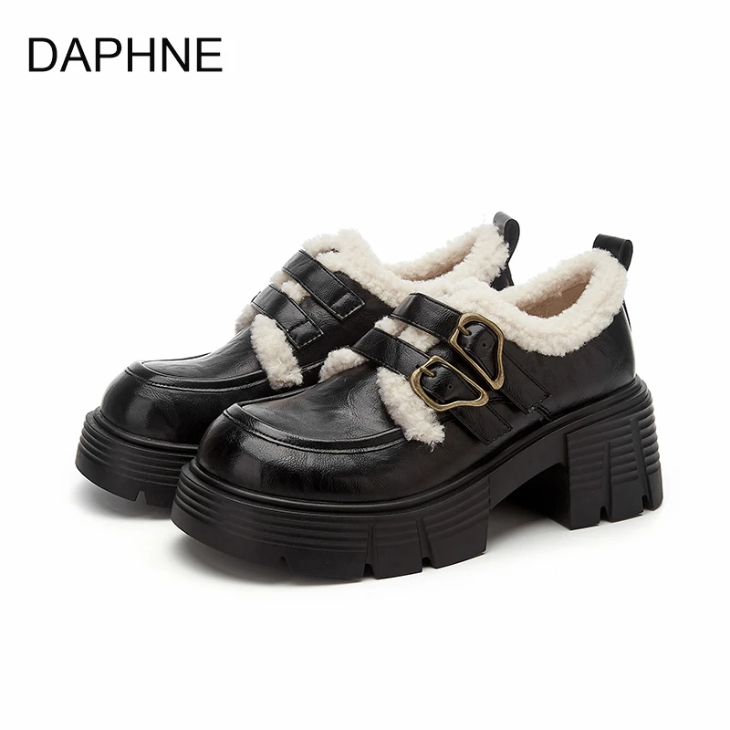 达芙妮加绒乐福鞋2024秋季新款爱心扣小皮鞋时尚百搭耐磨防水女鞋