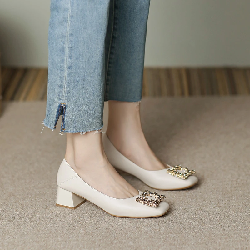 法式气质方头低跟女粗跟春秋新款水钻中跟百搭浅口软底高跟工作鞋