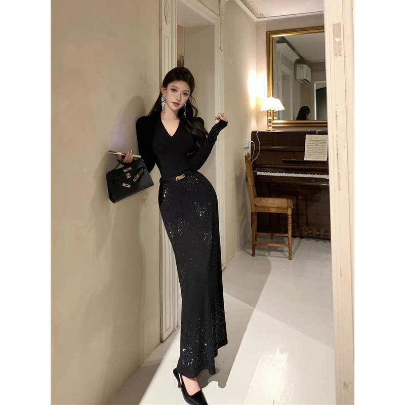 复古性感黑色烫钻修身显瘦V领上衣T恤女+包臀气质鱼尾半身裙套装