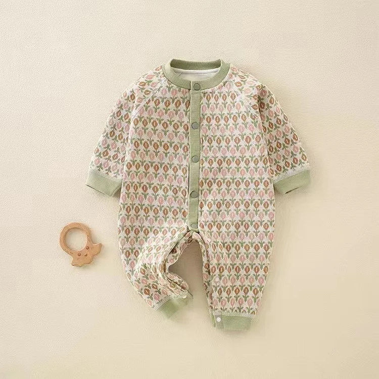 婴儿秋冬季新款男女宝针织洋气潮流爆款韩系连体衣0-3个月外出服