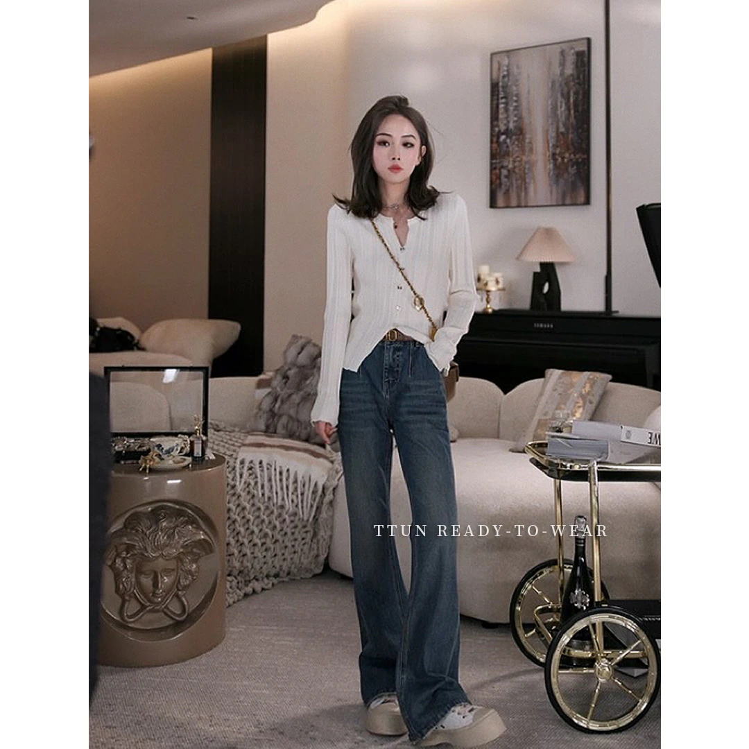 吞吞穿搭日记【白月光】（毛衣）温温柔柔的撩 心机开衩显瘦