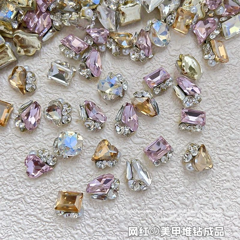 2023新款网红爆款美甲饰品堆钻成品歪心方钻超闪斧头爱心指甲钻石