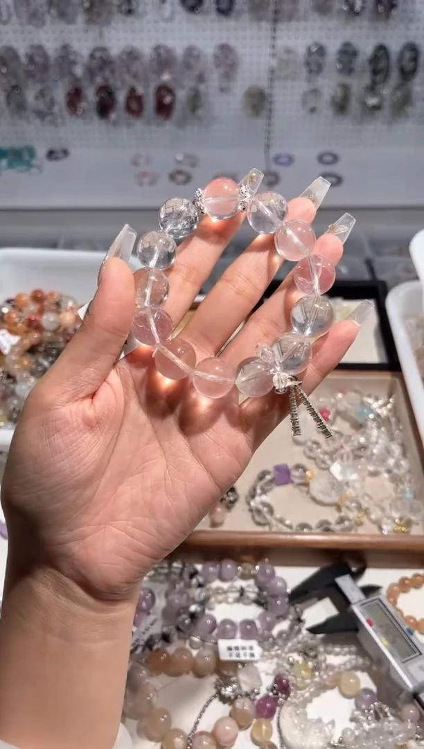 【闪购商品】水晶手链未镶嵌发货发其一颜色微差