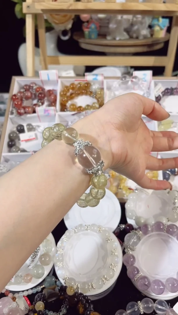 【闪购商品】水晶手链未镶嵌颜色微差发货发其一