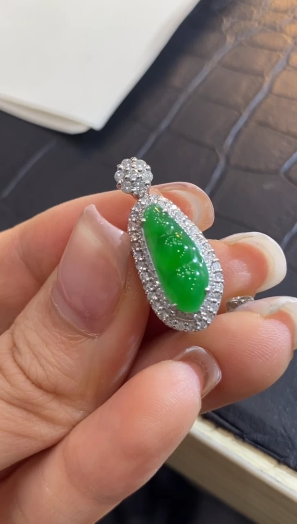 【闪购商品】翡翠颈饰18K金镶嵌收到货48小时鉴赏期（超时不退不换）
