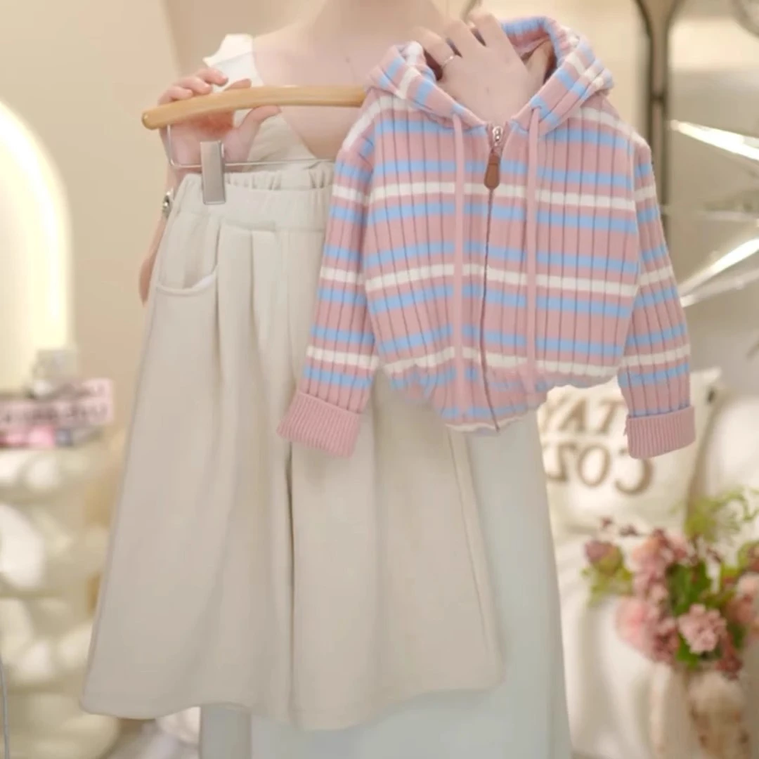 女童毛衣套装2025秋冬新款洋气连帽加厚上衣儿童休闲阔腿裤两件套