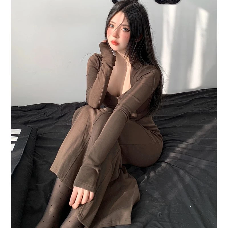 辣妹风御姐显身材方领长裙春秋长款修身气质含腰带鱼尾打底连衣裙