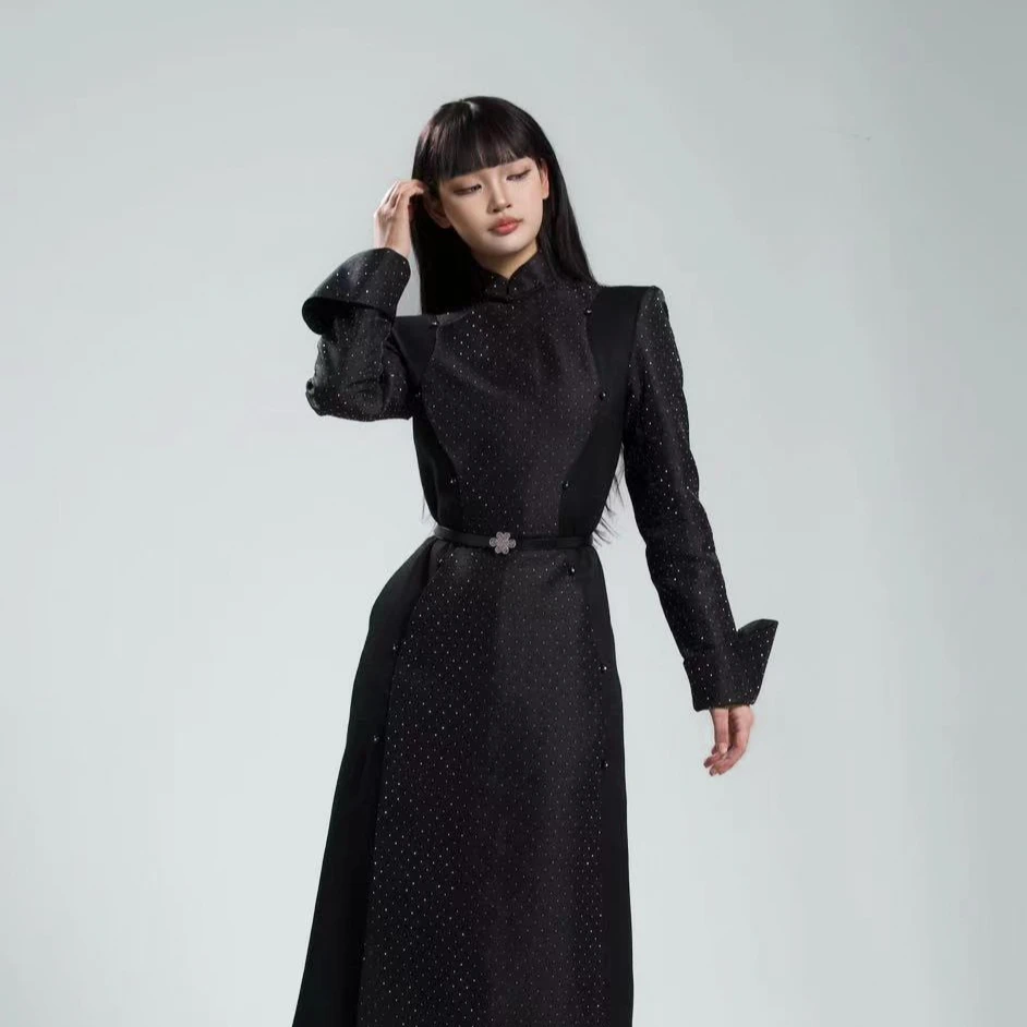 【蒙古丽人】【蒙古服饰】     ME065拼接亮钻直角肩气质型连衣裙时尚