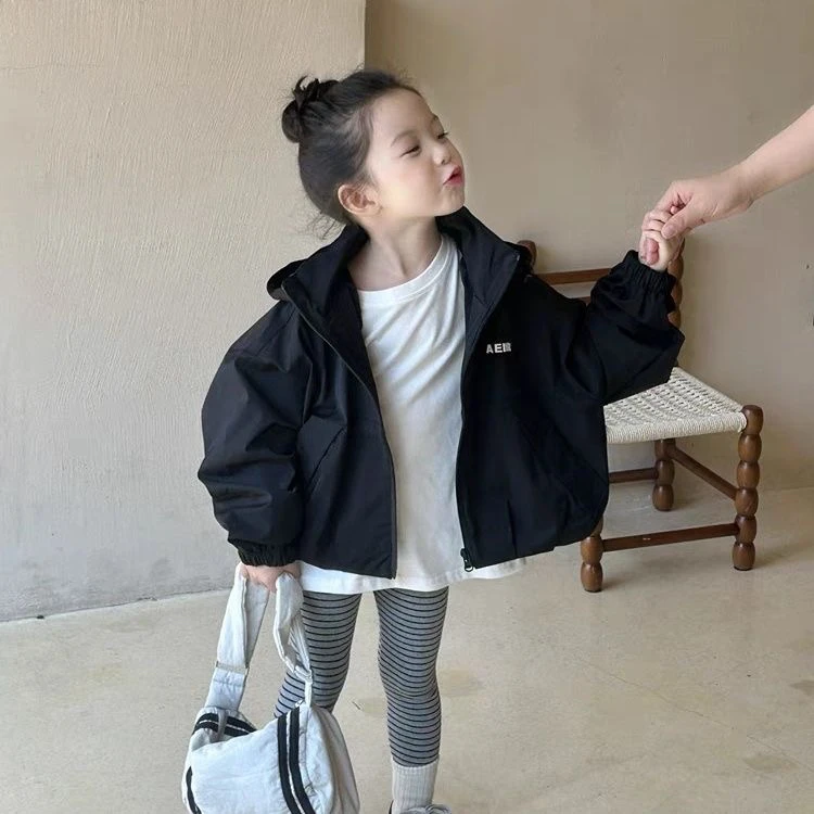 女童外套2025春季新款韩版儿童连帽夹克女宝休闲宽松上衣