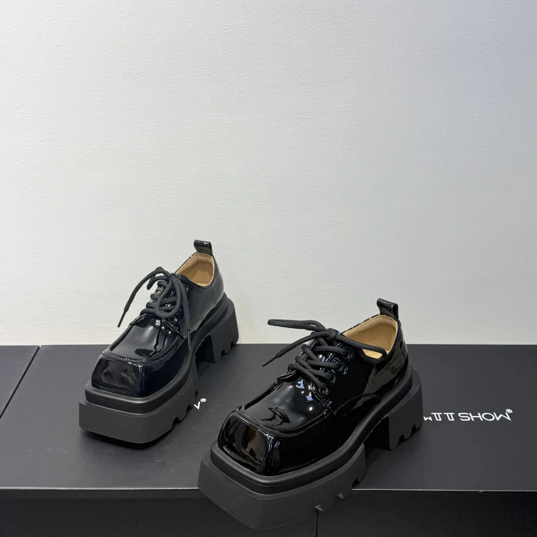 一格家 方头漆皮厚底乐福鞋2024春季百搭时尚显瘦系带英伦风皮鞋