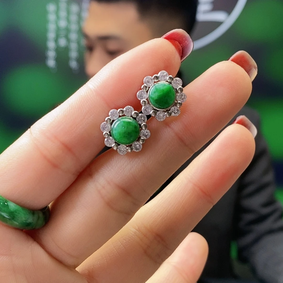 【闪购商品】翡翠耳饰未镶嵌