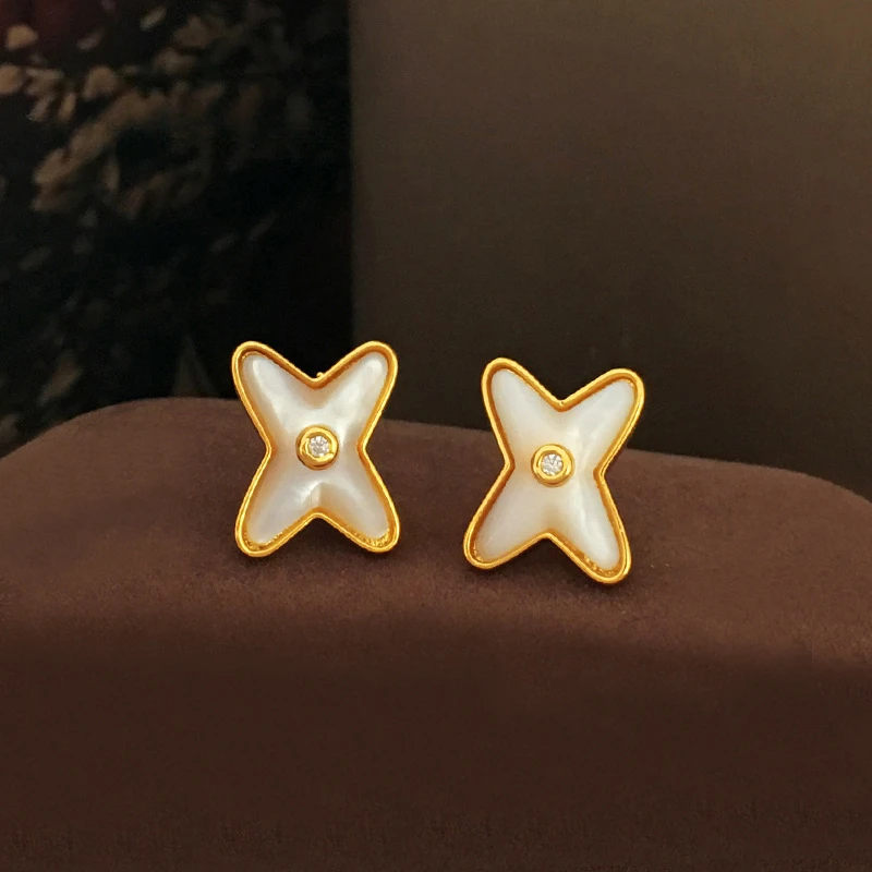 铜合金仿珍珠耳饰 S925银针简约优雅时尚贝壳交叉设计耳钉8118