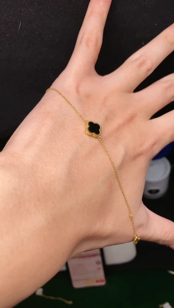 【闪购商品】玛瑙手链18K金镶嵌.