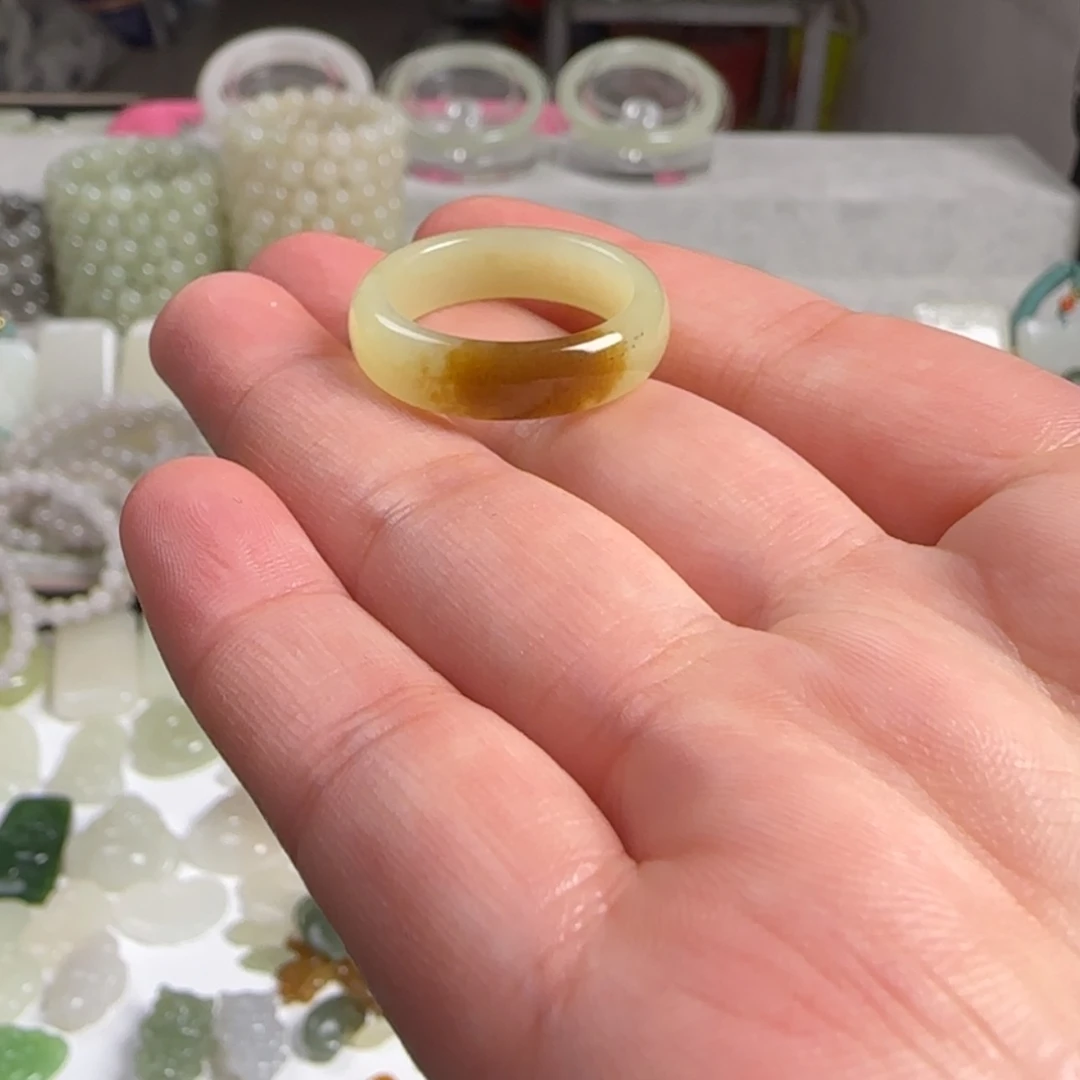 【闪购商品】和田玉（糖玉）戒指未镶嵌蜡***。