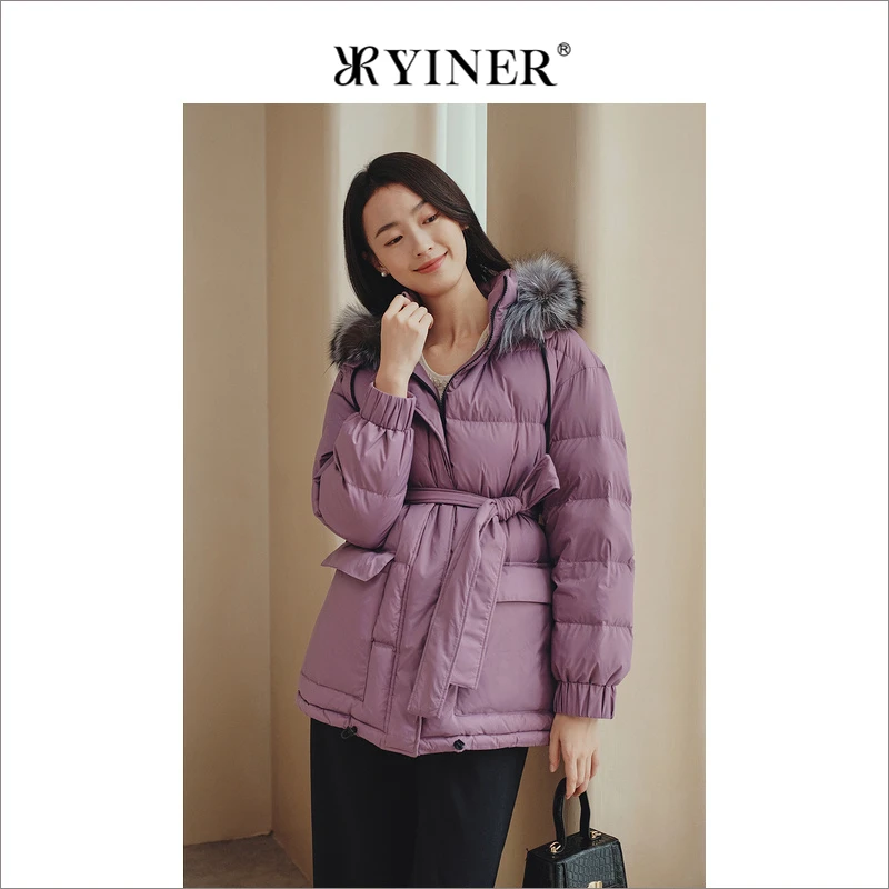 YINER音儿专选女装冬季时尚狐狸毛领连帽白鸭绒羽绒服