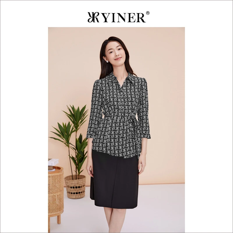 YINER音儿专选女装春季通勤风POLO领logo图案印花衬衫上衣