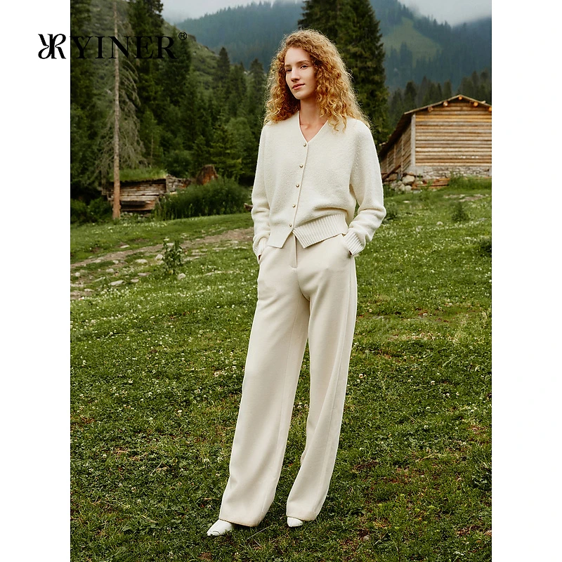 YINER音儿2024冬季新款法式优雅V领羊毛羊绒混纺圈圈纱针织衫