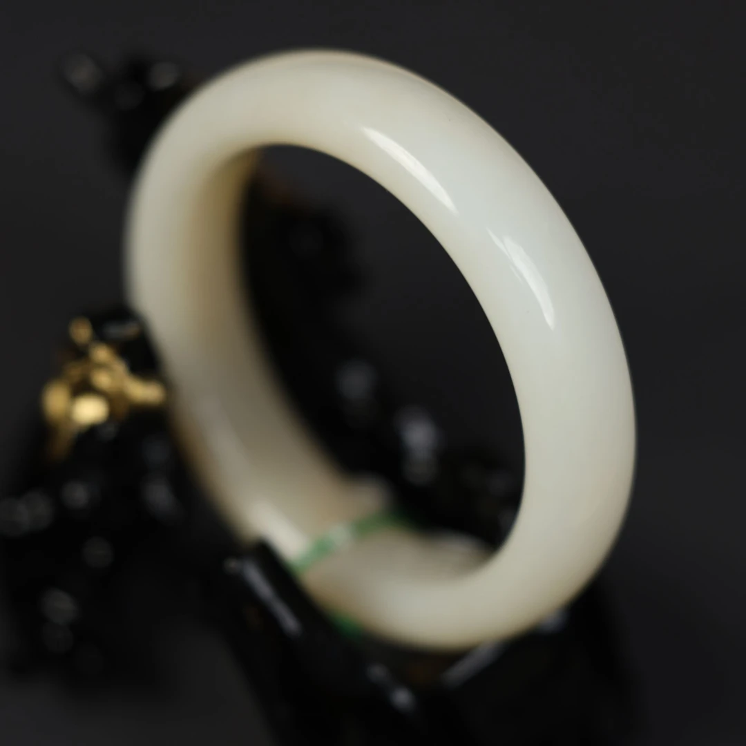 KJ-A1Z0316和田玉手镯百搭浅糖玉镯子多样性发一