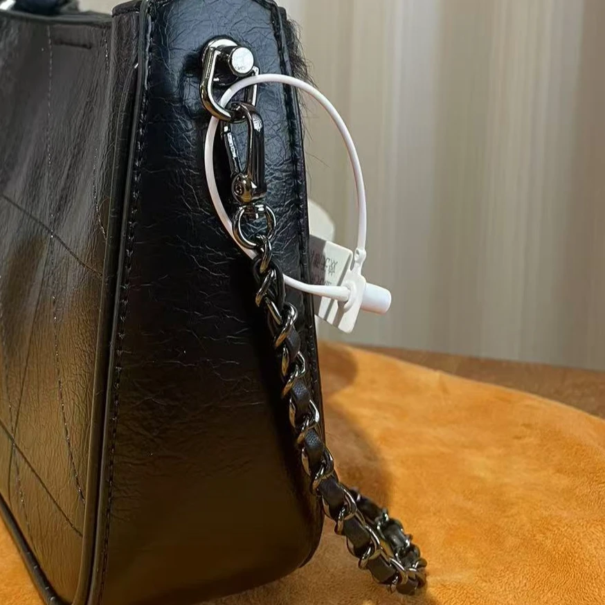 HIRMRIS手工真皮包550680-黑    银球毛阳