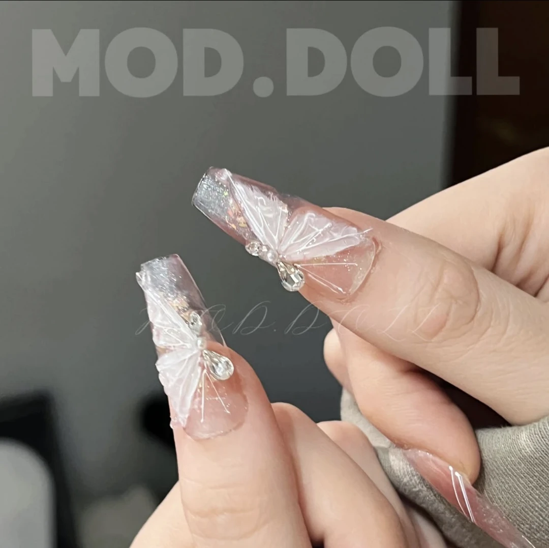 冰透蝴蝶定制款轻奢高级穿戴甲立体蝴蝶纯手工