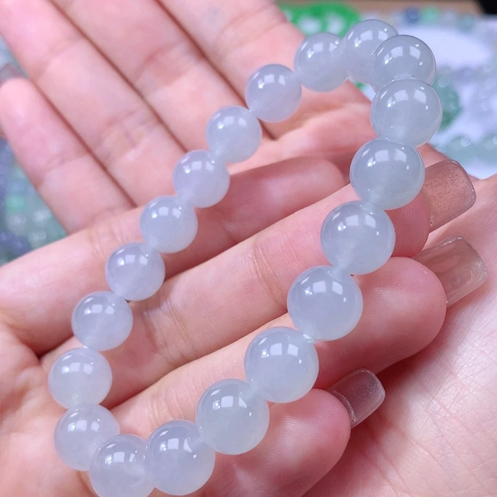 翡翠手链未镶嵌翡翠