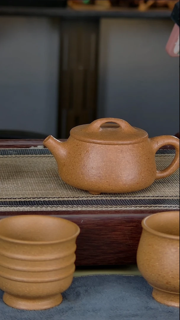 【闪购商品】梨皮黄段大水潭200cc宽口石瓢