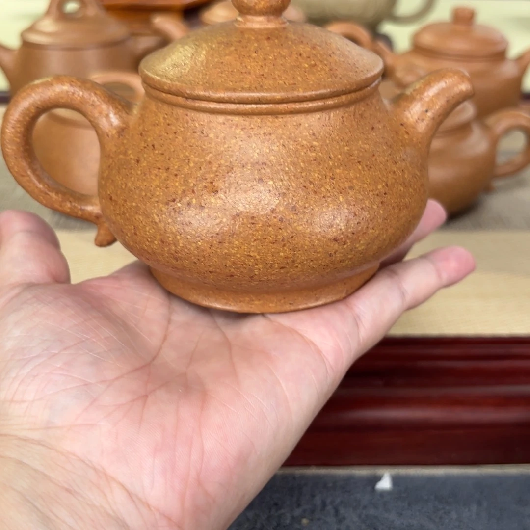 紫砂茶壶梨皮黄段潘壶240