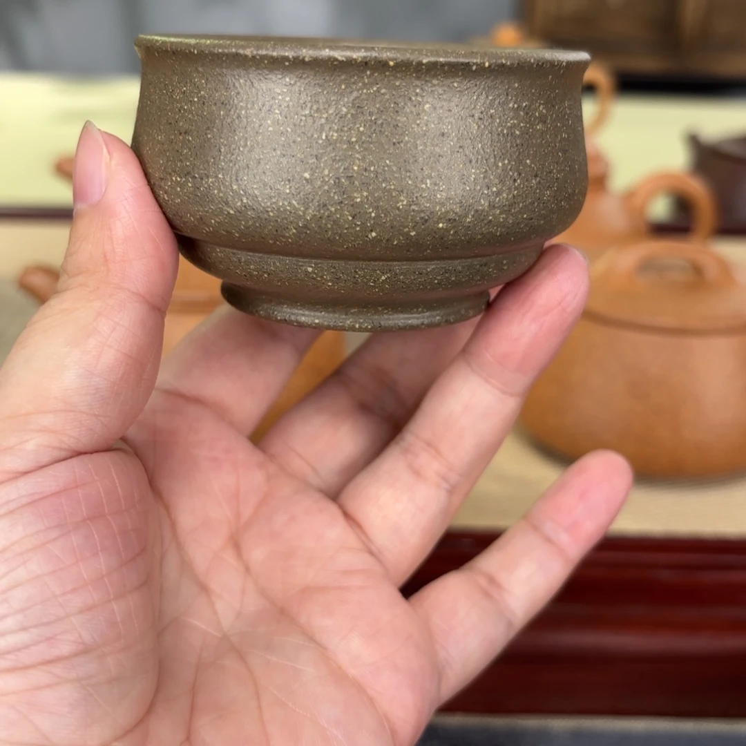 紫砂茶壶蟹壳青杯子