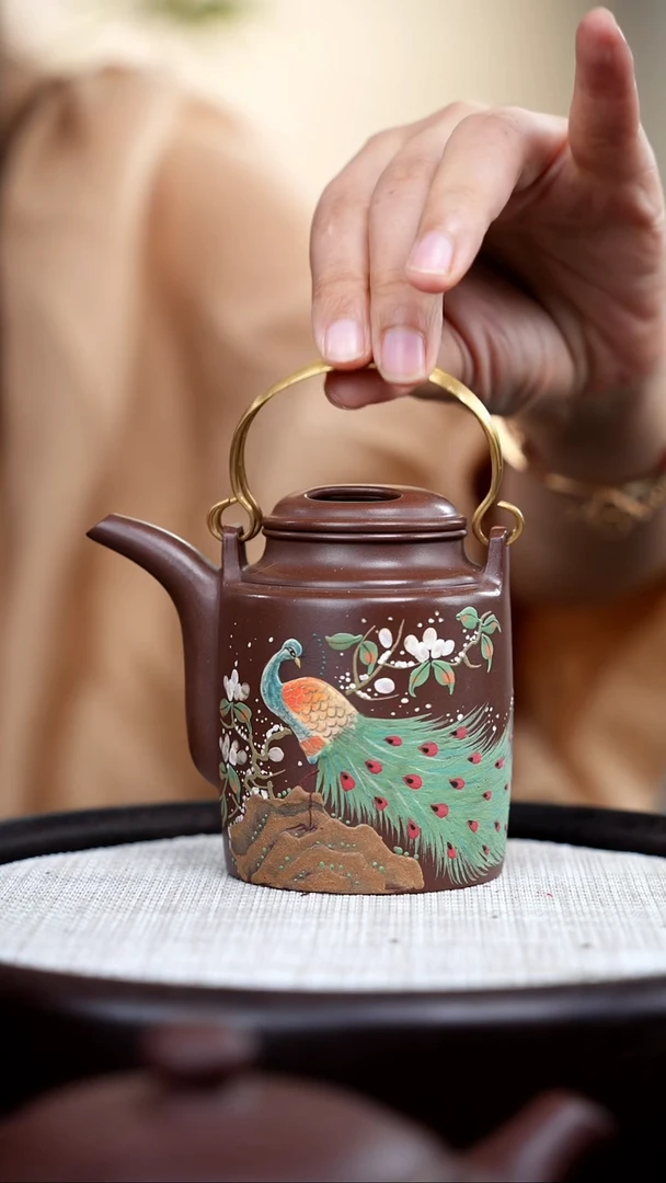 【闪购商品】紫砂茶壶革紫泥洋桶泥绘孔雀