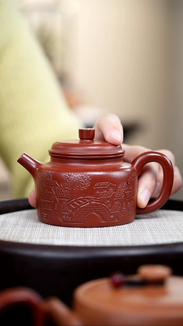 【闪购商品】紫砂茶壶大红袍德钟刻房屋