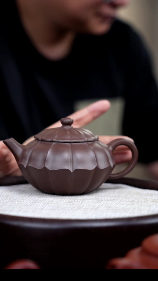 【闪购商品】紫砂茶壶张老师专场-89老紫泥筋囊合菱合欢