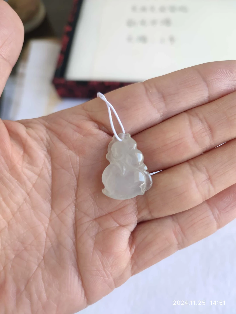 翡翠白冰小桃子